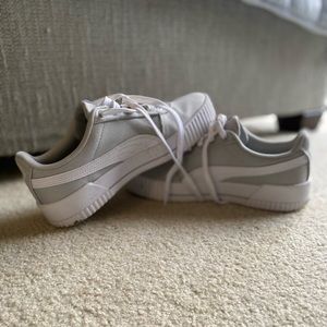 Puma Carina sneaker